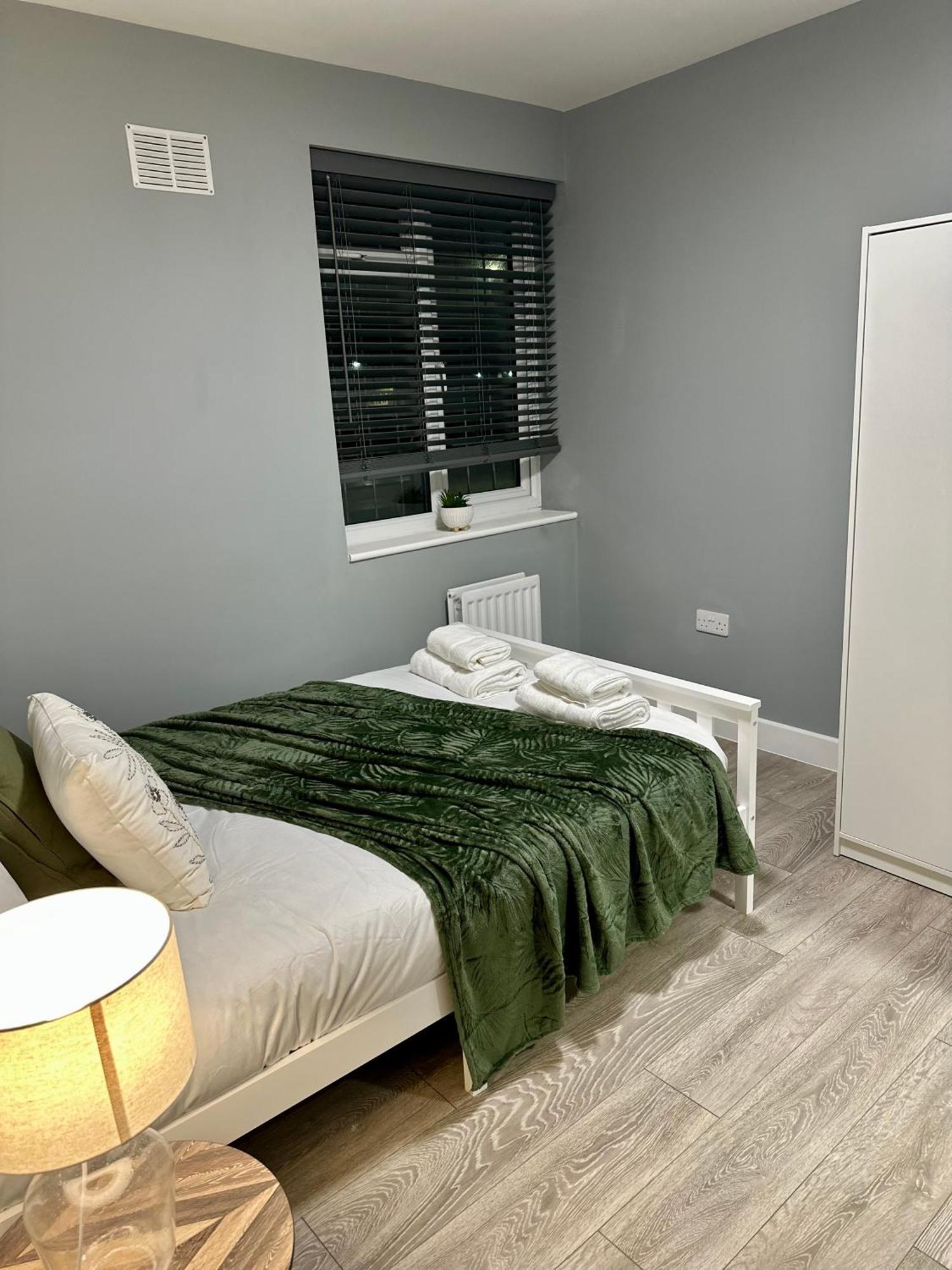 Cosy Ensuite Double Room, Near Heathrow Airport Northolt  Exteriér fotografie