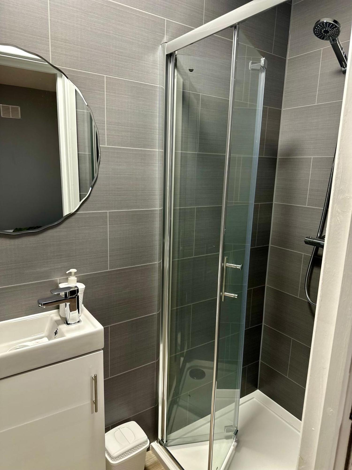 Cosy Ensuite Double Room, Near Heathrow Airport Northolt  Exteriér fotografie